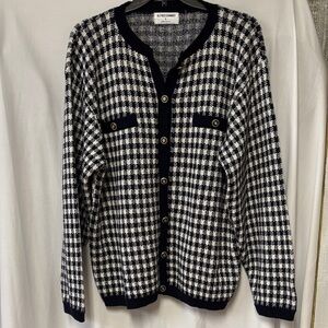 Alfred Dunner Navy and White Knit Sweater